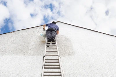 Peinture extérieure à Forceville — façades et ravalement